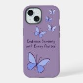Omarm Serenity met Elke Flutter in Blauw iPhone 15 Case (Achterkant)