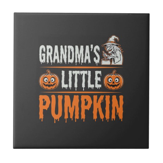 Oma's Kleine Pompoen Halloween Heks Ontwerp Tegeltje (Voorkant)