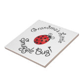 Oma's kleine snuggle Bug. Tegeltje (Zijkant)