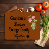 Oma's recept brengt het gezin bij het samenvoegen snijplank