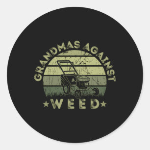 Oma's tegen onkruid grasmaaien ronde sticker