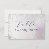 Ombre Lavendel Paarse Zilveren Bruiloft Tafel Numm Kaart (Voorkant)