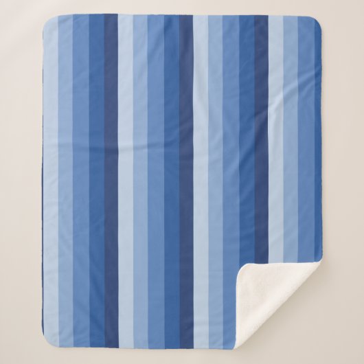 Ombre strepen in blauwe tonnen sherpa deken (Voorkant)