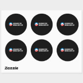 OMDAT DE MEDIA DAT T-shirt ZEGT Ronde Sticker (Vel)