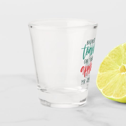 Omdat leraren niet alleen op appels kunnen overlev shot glas (Links)