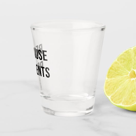 Omdat patiënten in de gezondheidszorg shot glas (Rechts)