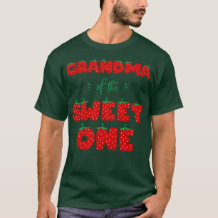 Omens grootma van de aardbei Sweet One Birthda T-shirt