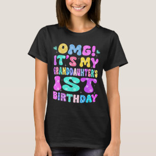 Omg Het Is Mijn Kleinzoons 1e Verjaardag Bloemen 1 T-shirt