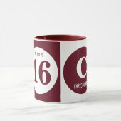 OMG je bent 16 monogram naam maroon en wit Mok (Midden)