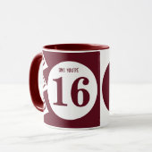 OMG je bent 16 monogram naam maroon en wit Mok (Voorkant links)