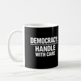 Omgaan met democratie met zorg koffiemok