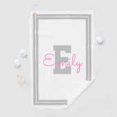 Omgekeerde naam en monogram | Lichtgrijs en roze Golfhanddoek (Insitu)