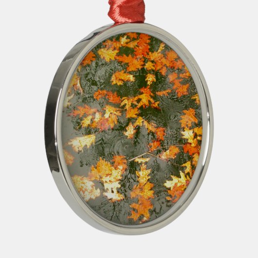 omgekomen bladeren in de regen metalen ornament (Rechts)