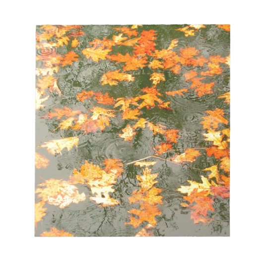 omgekomen bladeren in de regen notitieblok (Voorkant)