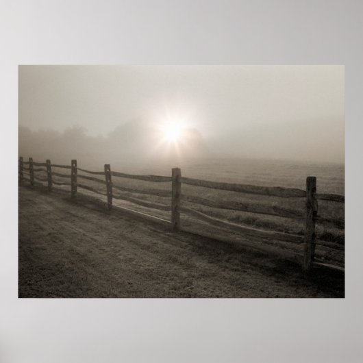 Omheining en Sunburst Through Fog bij Sharon Poster (Voorkant)