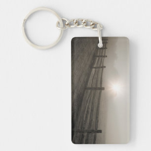 Omheining en Sunburst Through Fog bij Sharon Sleutelhanger