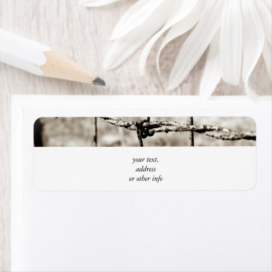 Omheining van de gestreepte draad (Sepia) Etiket (Insitu)