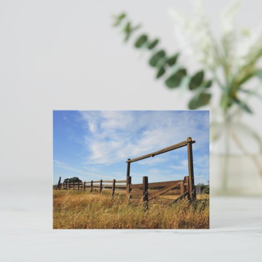 Omheiningen in het veld briefkaart (Staand voorkant)