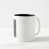 Omhels de duisternis tweekleurige koffiemok (Voorkant rechts)