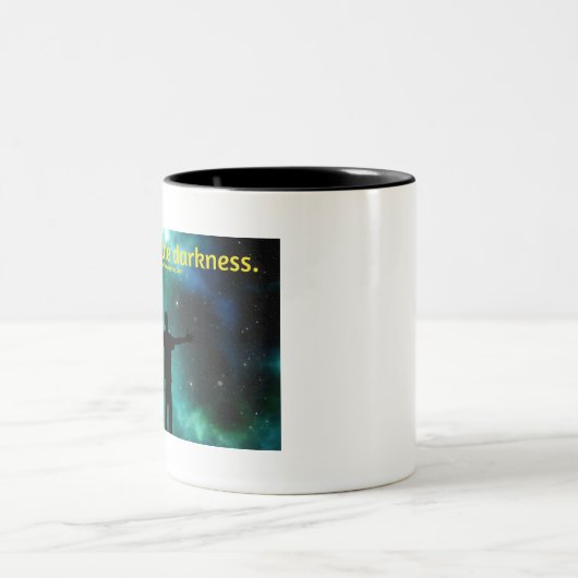 Omhels de duisternis tweekleurige koffiemok (Center)