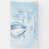 Omhoog en weg! Blauwe heteluchtballon Baby shower Spandoek (Verticaal)