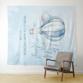 Omhoog en weg! Blauwe heteluchtballon Baby shower Wandkleed (In Situ (horizontaal))