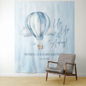 Omhoog en weg! Blauwe heteluchtballon Baby shower Wandkleed (In situ)