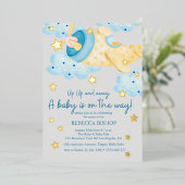 Omhoog en weg Geel Grijs Vliegtuig Baby shower Folie Uitnodiging (Staand Voorkant)