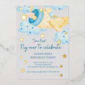 Omhoog en weg Geel Grijs Vliegtuig Verjaardagsjong Folie Uitnodiging (Voorkant)