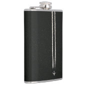 Omhoog in het luchtgedeelte van het vliegtuig met  heupfles (Rechts)