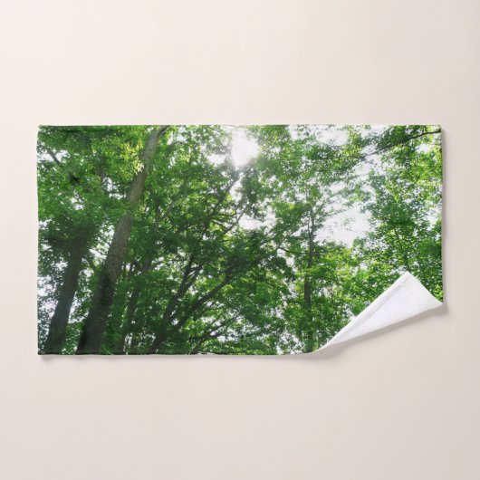 Omhoog kijken naar zomerse bomen handdoek (Handdoek)