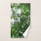 Omhoog kijken naar zomerse bomen handdoek (Handdoek)
