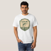 Omhoog Noord Wisconsin Vist Badge T-shirt (Voorkant volledig)