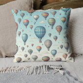 Omhoog, omhoog en weg! Waanzinnige heteluchtballon Kussen