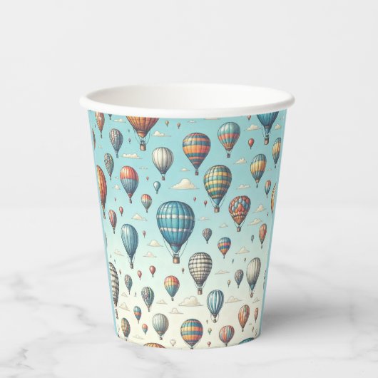 Omhoog, omhoog en weg! Waanzinnige heteluchtballon Papieren Bekers (Voorkant)
