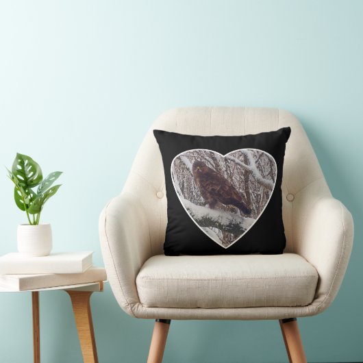 Omkeerbare Buzzard op Sneeuwtak in Hart Kussen (Stoel)