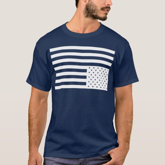 Omlaag Amerikaanse vlag in zwart. T-shirt (Voorkant)