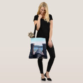 Omlaag kijkend tote bag (Op model)