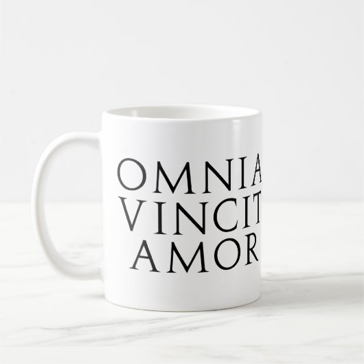 Omnia Vincit Amor Koffiemok (Links)