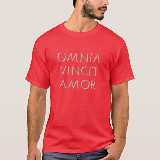 Omnia Vincit Amor T-shirt (Voorkant)