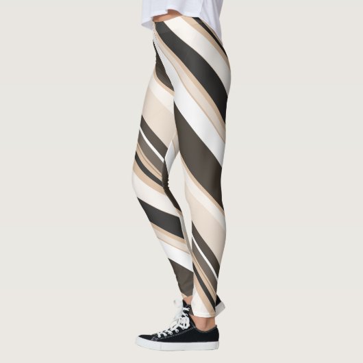 Omringende monotone hedendaagse diagonale strepen leggings (Links)