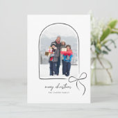 Omwikkeld met liefde Black Bow Arch Foto Kerstmis Feestdagenkaart (Staand voorkant)