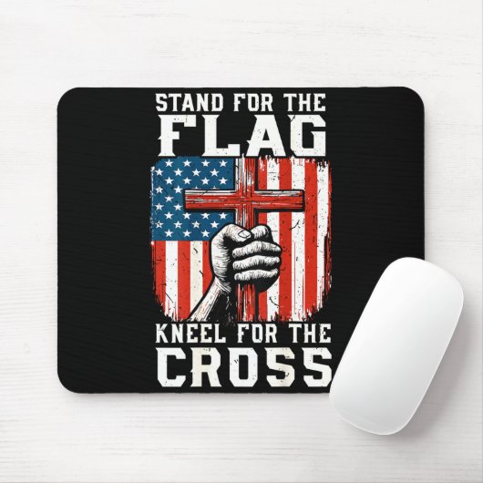 On-back Stand For Flag Kneel Cross Patriotic Chris Muismat (Met muis)