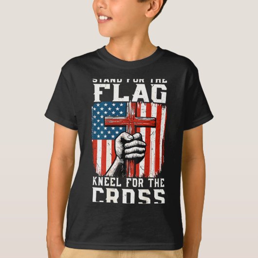 On-back Stand For Flag Kneel Cross Patriotic Chris T-shirt (Voorkant)