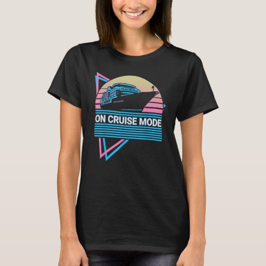 On Cruise Mode On Cruise Mode Cruising Retro T-shirt (Voorkant)