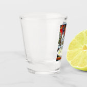 Onaangedaan door uitdaging shot glas (Links)