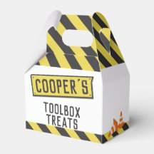 Onder bouwafval wordt elke dag een etmaal gesleurd