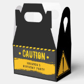 Onder bouwnijverheid, vrachtwagens bedankdoosjes (Geopend)