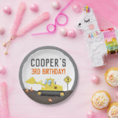 Onder bouwtrekker elke dag een leeftijd papieren bordje (Feest)