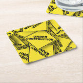 Onder constructietekens kartonnen onderzetters (Schuin)